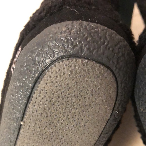 NWT faux Persian lamb black Inez boots from Tom’s with super soft fur lining - Picture 9 of 16